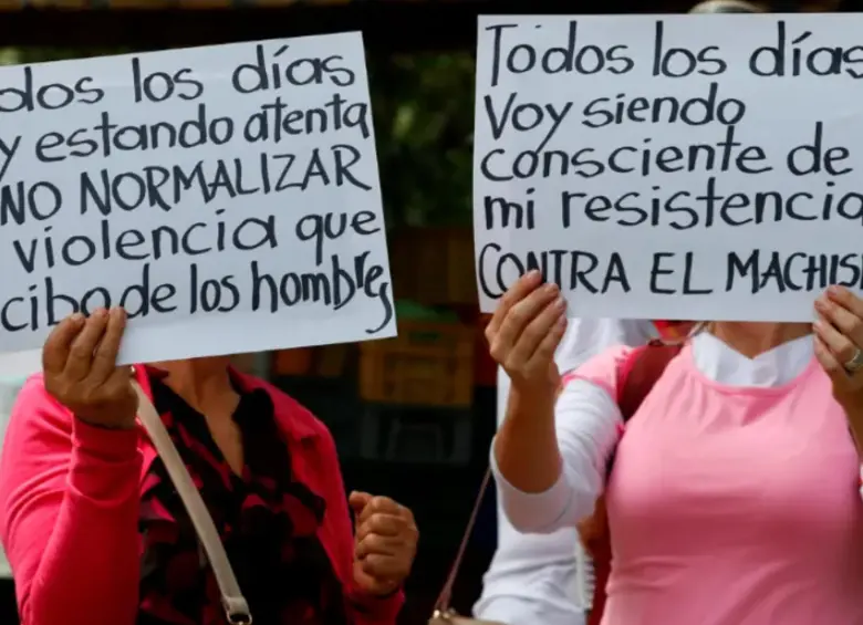 Imagen de referencia de una protesta para rechazar los abusos contra las mujeres. FOTO ARCHIVO EL COLOMBIANO.