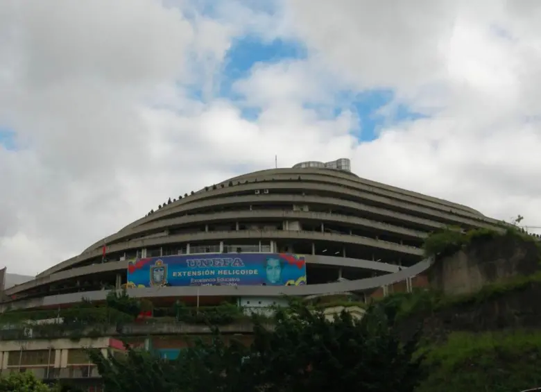 El Helicoide es actualmente la sede del Sebin y sobre él hay denuncia de torturas y arrestos arbitrarios. Foto: Flickr