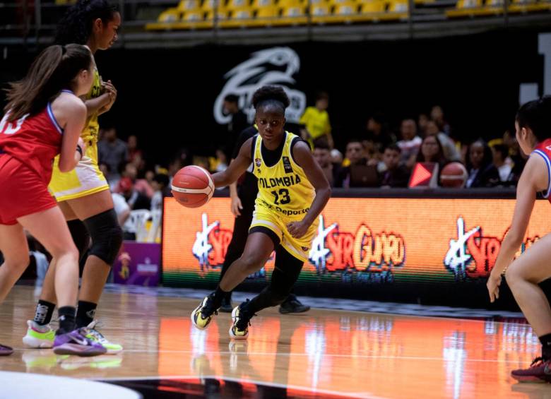Antioquia aporta cinco talentos a la Colombia sub-15 de baloncesto que disputa el Sudamericano en Venezuela