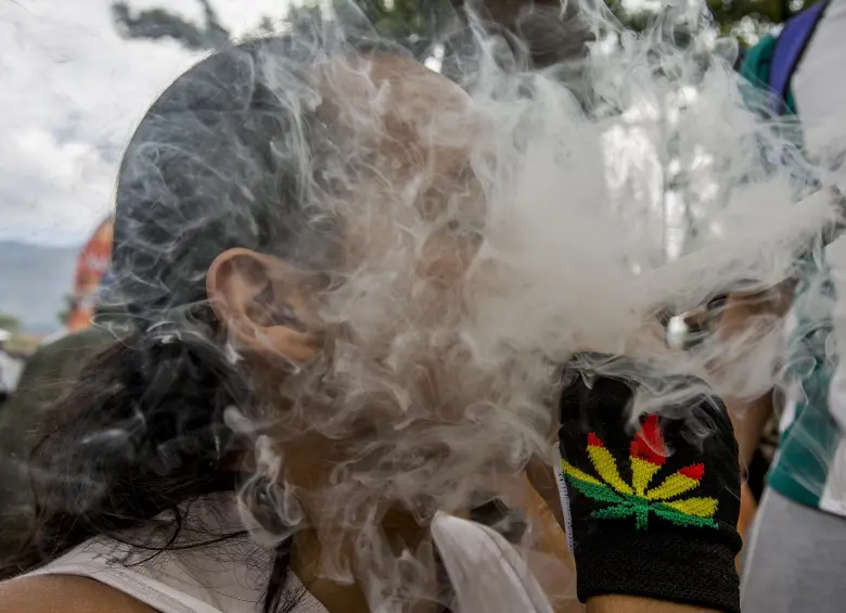 Foto de una edición previa de la marcha de la marihuana en Medellín. Foto: Santiago Mesa Rico