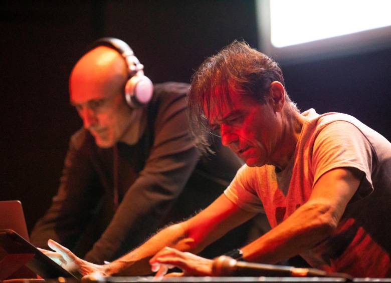 Así suena la música tribal del futuro: concierto de Esplendor Geométrico