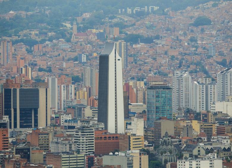 Medellín está en el top 3 de ciudades de Colombia, preferidas para el turismo romance. FOTO Camilo Suárez