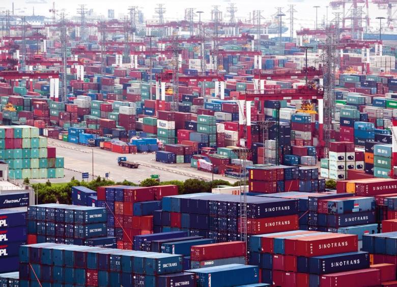 Por la crisis de contenedores, los fletes para Sudamérica subieron en el último año de US$2.000 a US$20.000. FOTO EFE