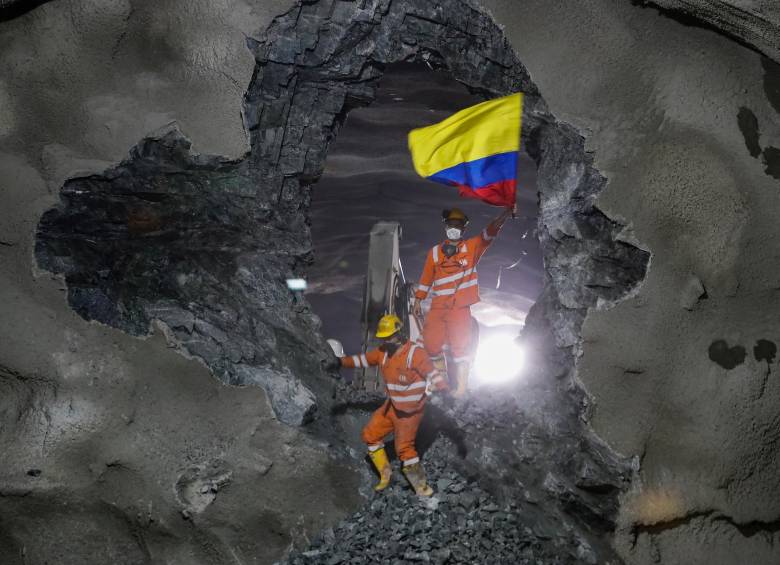 La obra hace parte del proyecto de Cuarta Generación Pacífico 1, que a la fecha presenta un avance de ejecución del 68,54 %. Foto: Manuel Saldarriaga 