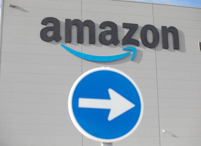 En varias instalaciones de Amazon colaboradores iniciaron una huelga en plena temporada navideña. FOTO: Europa Press