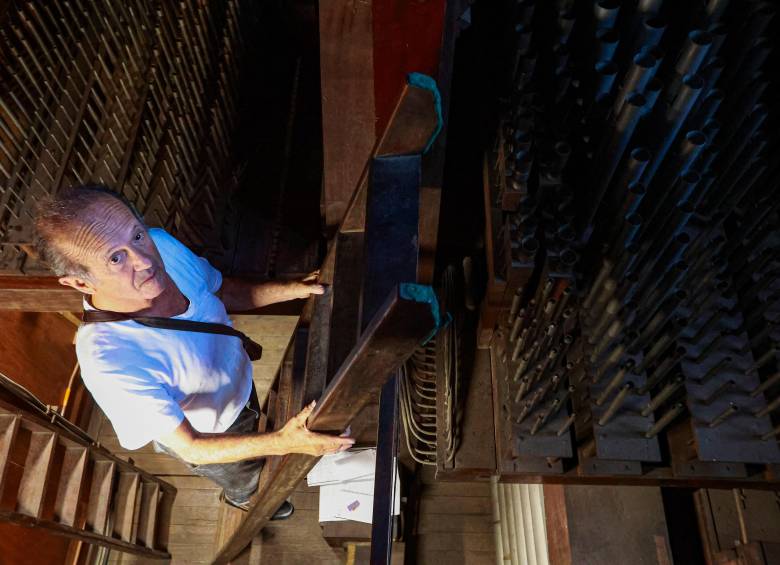 La parte visible del órgano es la consola, pero detrás hay un montaje de tres pisos. FOTO Manuel Saldarriaga