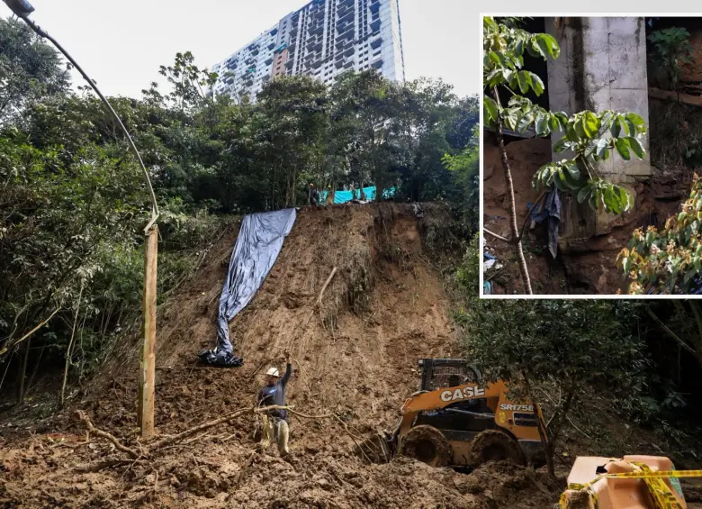 El movimiento en masa se produjo en la madrugada del lunes en el sector San José, de Sabaneta, en el punto de la obra Trrazo y la vía hacia Aires del Campo y Aires del Bosque. FOTOS: Camilo Suárez