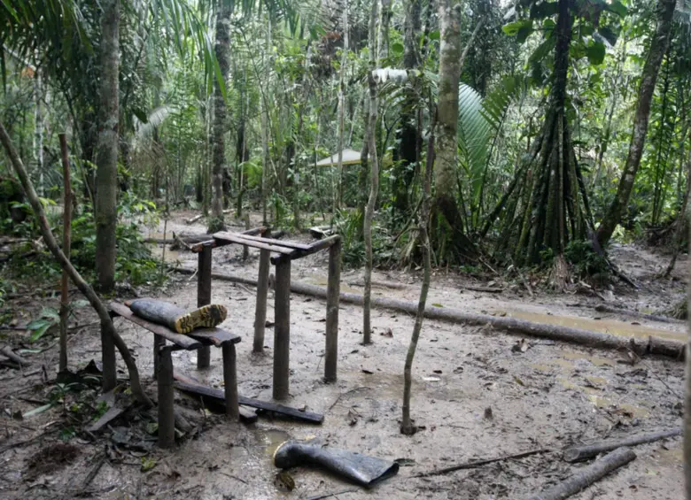 El disidente de las Farc, que reclutó a los siete menores de edad que murieron en el bombardeo del pasado 10 de enero en Guaviare, logró sobrevivir al impacto de las bombas. FOTO: Colprensa