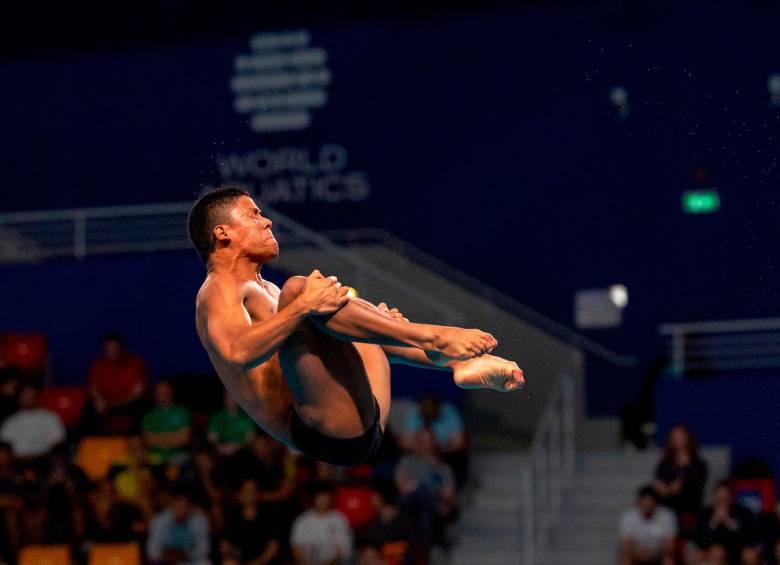 Luis Felipe Uribe, la gran revelación de los saltos ornamentales en Colombia. FOTO CORTESÍA COC