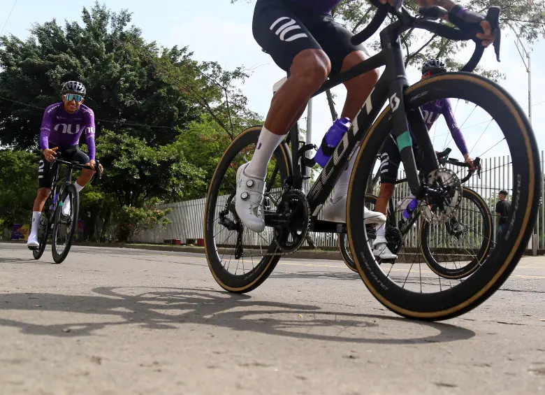 El estudio demuestra que salir a andar en bicicleta puede contribuir a mejorar el estado de ánimo y la salud en general. FOTO Colprensa
