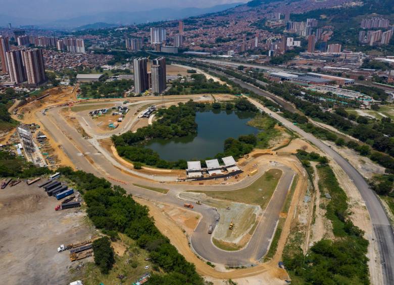 Panorámica de las obras de construcción del autódromo de Bello. FOTO ARCHIVO: MANUEL SALDARRIAGA QUINTERO