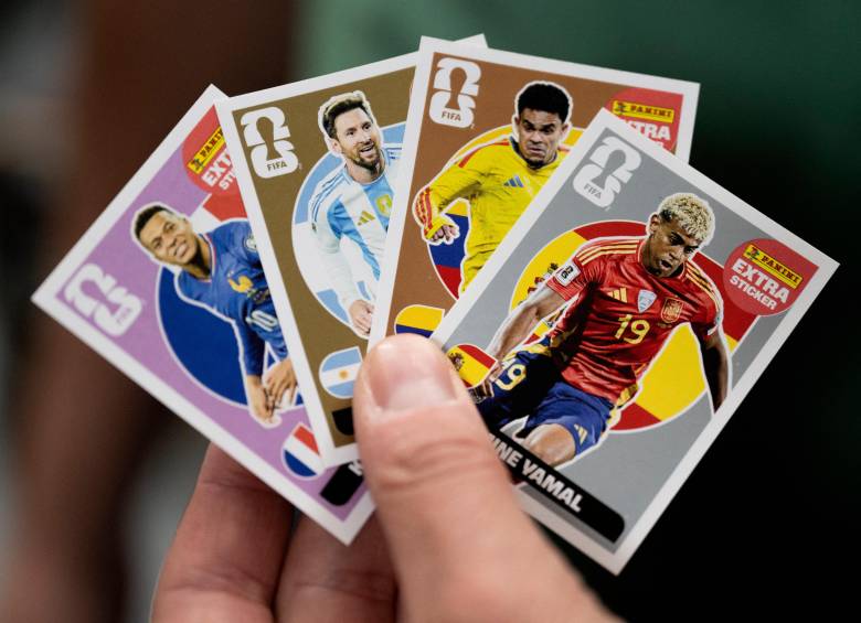 Luis Díaz es uno de los jugadores que más cuesta hallar en los sobres del álbum Panini. FOTO AFP