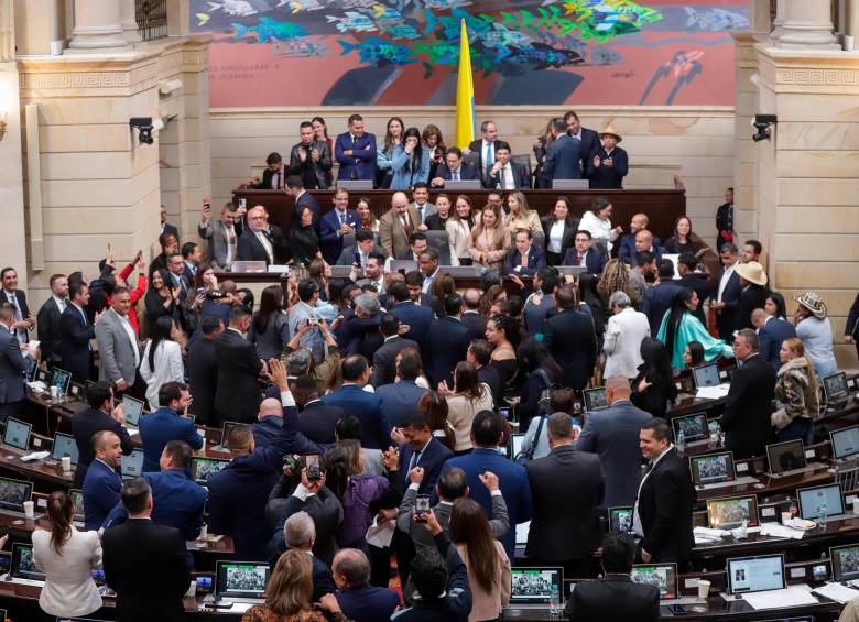 El Congreso de la República tiene la doble responsabilidad de aprobar el presupuesto nacional y expedir leyes que pueden crear nuevas obligaciones de gasto. FOTO COLPRENSA