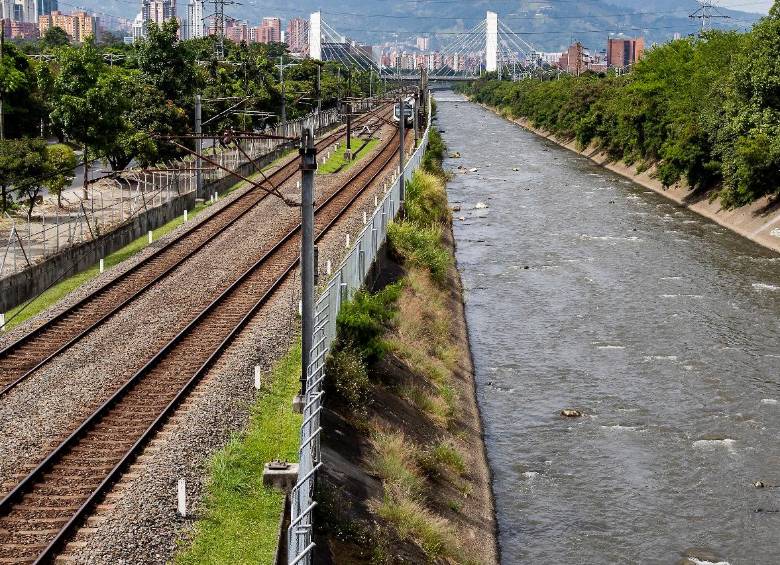 En 1995, el río Aburrá-Medellín fue declarado Hecho Metropolitano por su recorrido e impacto en los 10 municipios del Valle de Aburrá.