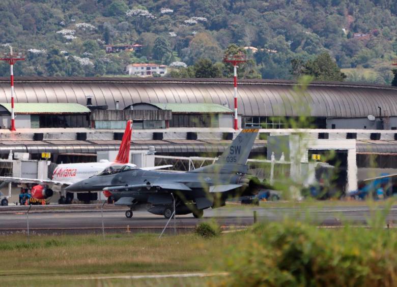 Colombia y EE.UU. inician entrenamientos con aviones F-16 y Kfir