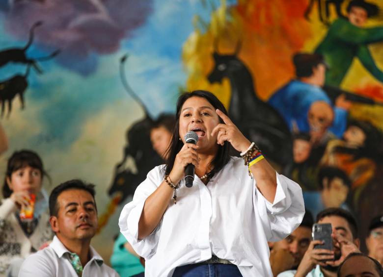 La senadora Paola Holguín fue invitada por Uribe y otros sectores a ser candidata a la Gobernación de Antioquia en 2023. FOTO Esneyder Gutiérrez