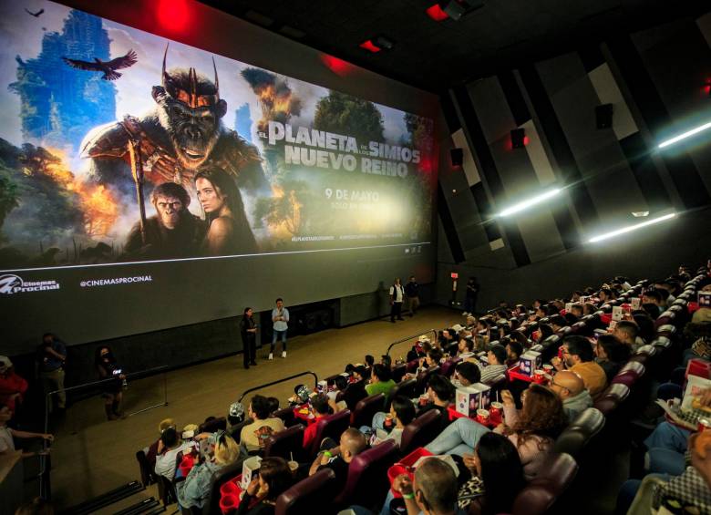 300 seguidores tuvieron la oportunidad de ver en exclusiva, el pasado martes 7 de mayo, al premiere de la cinta El planeta de los simios. La función fue Procinal de Mayorca. FOTO Camilo Suárez Echeverry