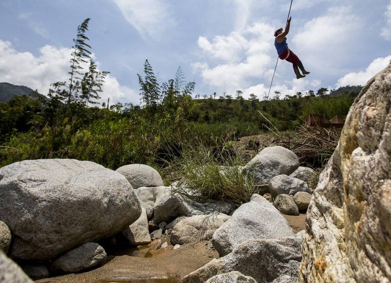 Imagen de referencia del cruce de un río con una garrucha. Foto: Julio César Herrera E.