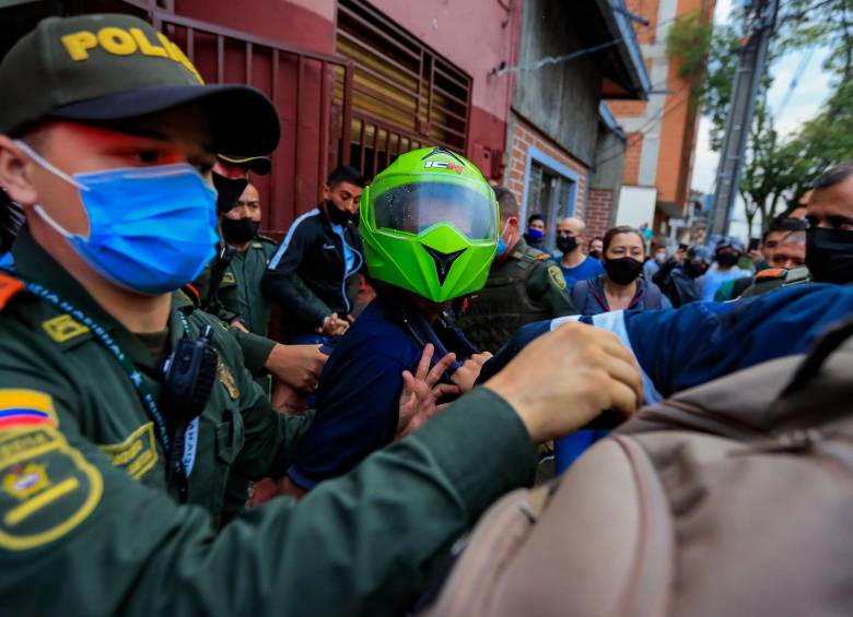Además, fue capturado “mano gancho”, cabecilla de un grupo delincuencial con injerencia en Belén y en el Corregimiento de Altavista. FOTO JAIME PÉREZ