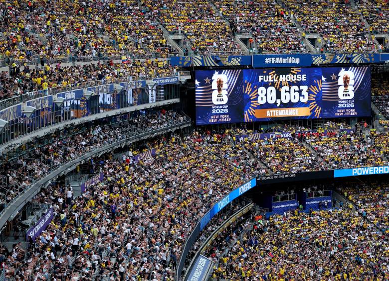 Más de 80.000 personas asistieron al MetLife de Nueva York. Se estima que el 70% eran ecuatorianos. FOTO: X LaTri