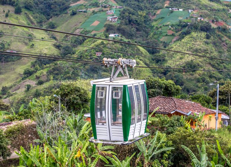 El sistema de transporte tipo cable aéreo gratuito en el corregimiento de San Sebastián de Palmitas beneficia a una población de 7.819 habitantes. FOTO: CAMILO SUÁREZ ECHEVERRY