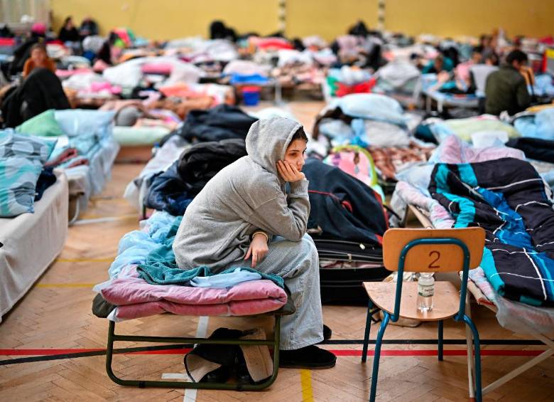 Casi dos tercios de los más de 3 millones de personas que huyeron de Ucrania desde la invasión de Rusia el mes pasado llegaron a Polonia, que comparte una frontera de 500 kilómetros con su vecino del este. Foto: Jeff J Mitchell/Getty Images.