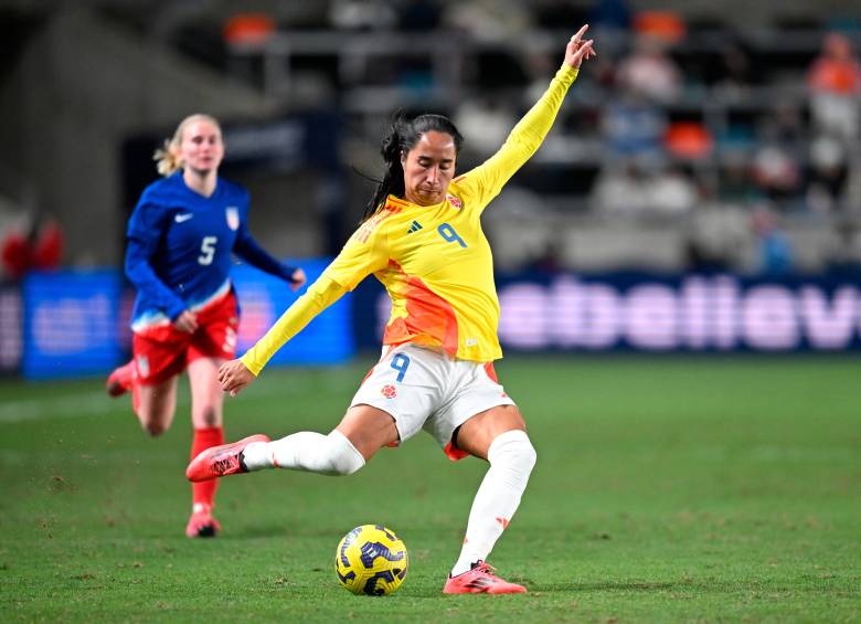 Mayra Ramírez y Linda Caicedo lideran la Selección Colombia femenina mayores que se mide este lunes a Corea del Sur, en su segundo duelo amistoso. FOTO: GETTY