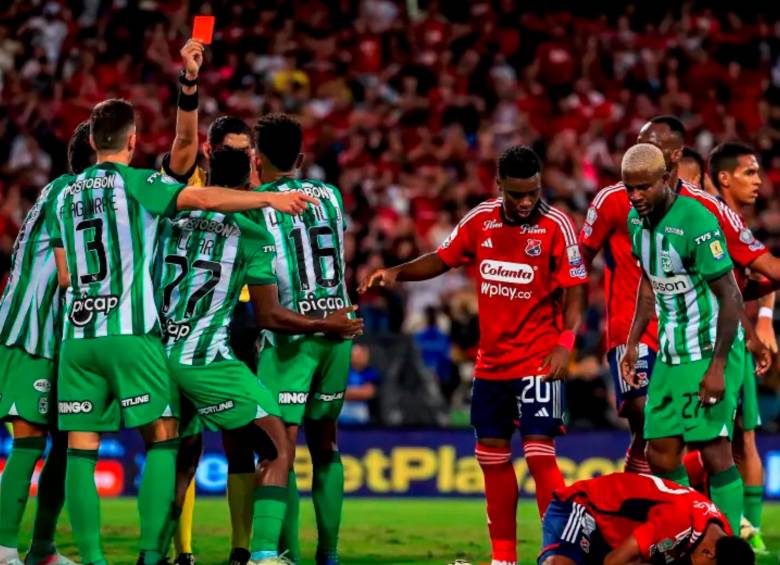 Atlético Nacional pelea por quedarse con el punto invisible en la Liga. Medellín luchará por ingresar a los cuadrangulares. FOTO: Jaime Pérez