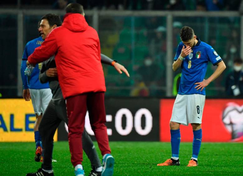 La selección italiana quedó eliminada tras caer 0-1 con Macedonia del Norte. FOTO EFE
