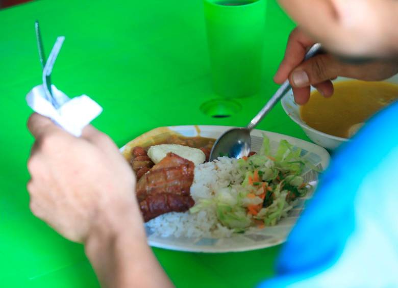 En la minoristas se encuentran almuerzos desde los $11.000. Foto. Eneyder Gutiérrez.