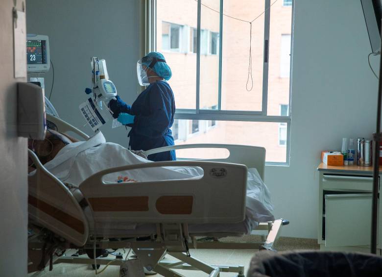 Los especialistas médicos señalaron que suspenderían este jueves sus servicios hasta que el hospital no se ponga al día con ellos. FOTO: EL Colombiano