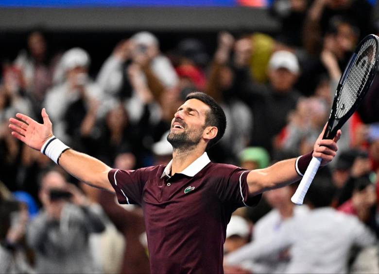 Novak Djokovic jugará su séptima final en el China Open. FOTO: X DjokerNole