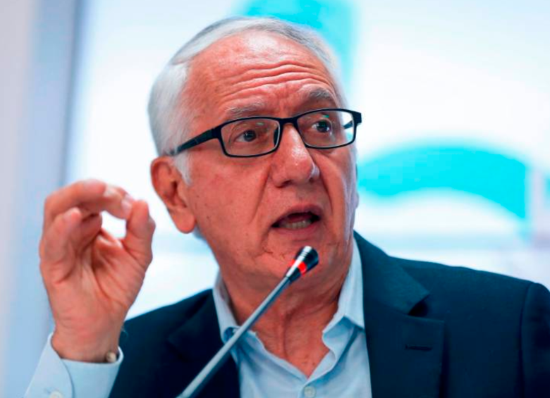 El ministro de salud, Guillermo Alfonso Jaramillo, aseguró que no van a retirar la reforma y van a insistir en el trámite. FOTO: Colprensa 