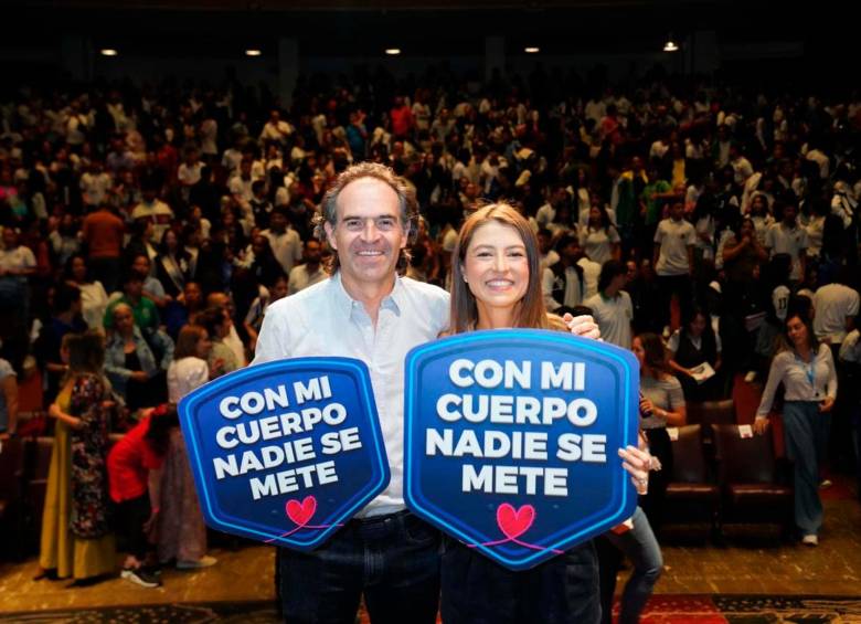 El alcalde Federico Gutiérrez Zuluaga, y la primera dama, Margarita María Gómez Marín. FOTO: Alcaldía de Medellín