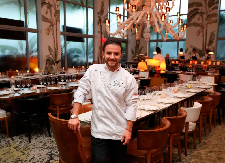 JuanMa Barrientos en Elcielo Washington D.C., el restaurante con el que volvió a obtener una Estrella Michelin en 2025. FOTO Colprensa