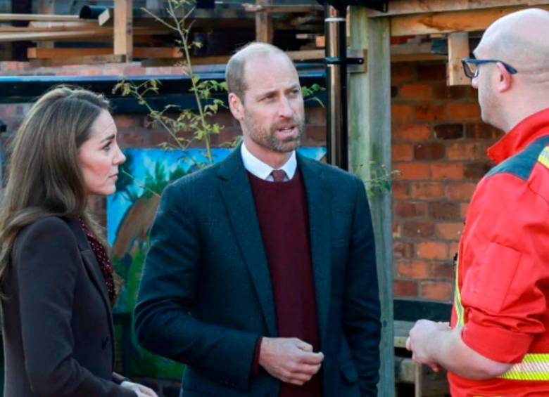 Kate Middleton y el príncipe William durante su visita en Southport, Inglaterra. FOTO: Tomada de Instagram @princeandprincessofwales