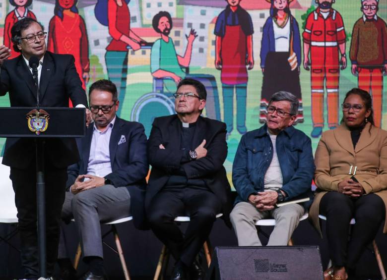 El presidente Gustavo Petro, en medio de su intervención en el Comité Nacional de la Participación. FOTO: Colprensa