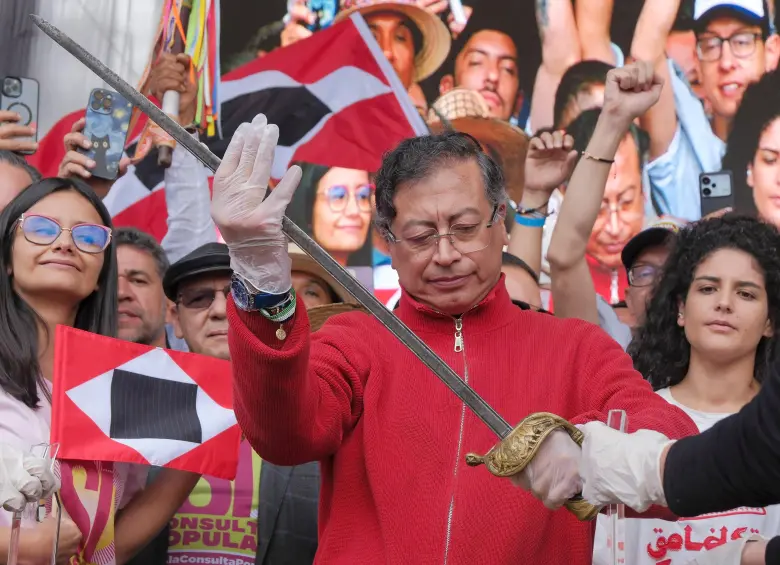 Falta menos de un año para que Colombia elija a un nuevo presidente y al Congreso que lo acompañará. El tiempo apremia y el Gobierno Nacional debe establecer un clima político seguro. FOTO Presidencia
