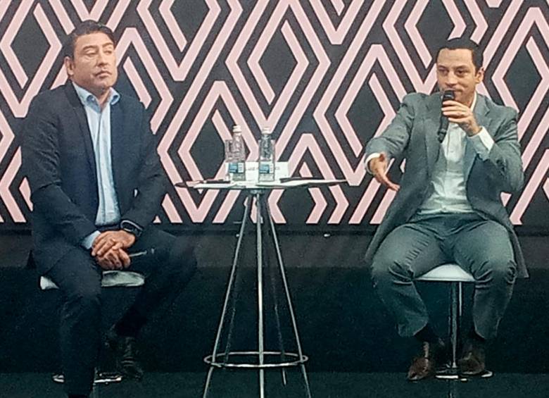 Luiz Fernando Pedrucci, CEO Renault Latinoamérica, y Ariel Montenegro, CEO para Colombia. FOTO Juan Camilo Quiceno