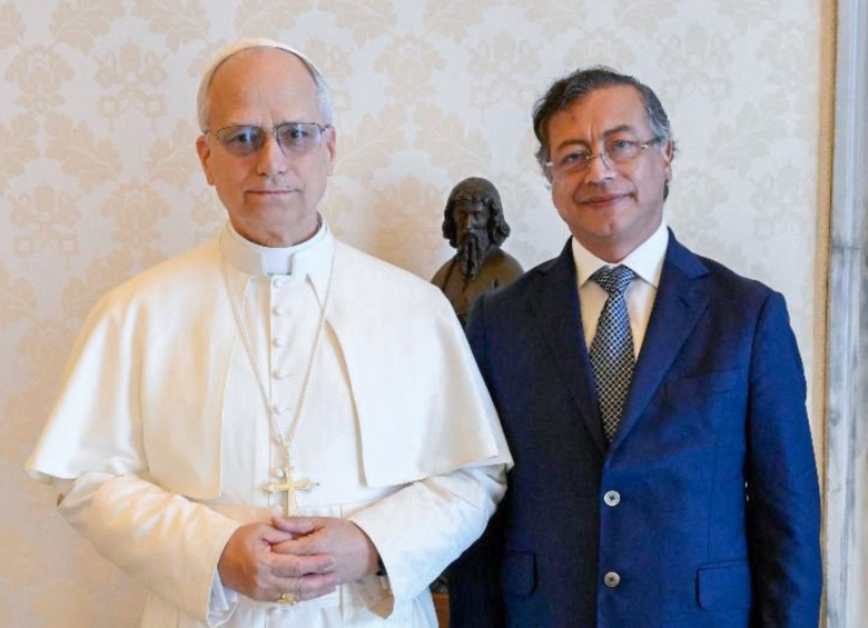 Papa Leon XIV y el presidente Gustavo Petro. Foto: Presidencia.