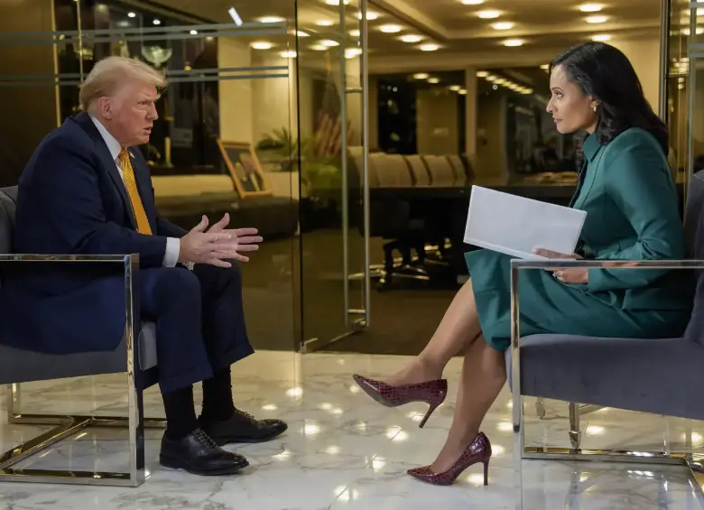 El presidente Donald Trump en una entrevista pasada con Kristen Welker; aquí, después de una pregunta sobre noticias falsas publicadas por el mandatario, este abandonó el set. Foto: Getty
