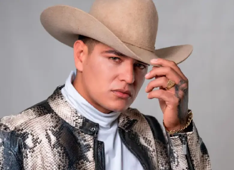 El cantante nortesantandereano Éider Ortiz denunció que hombres armados intentaron interceptarlo mientras se desplazaba por la vía entre Cúcuta y Ocaña. FOTO Instagram @eiderortizh