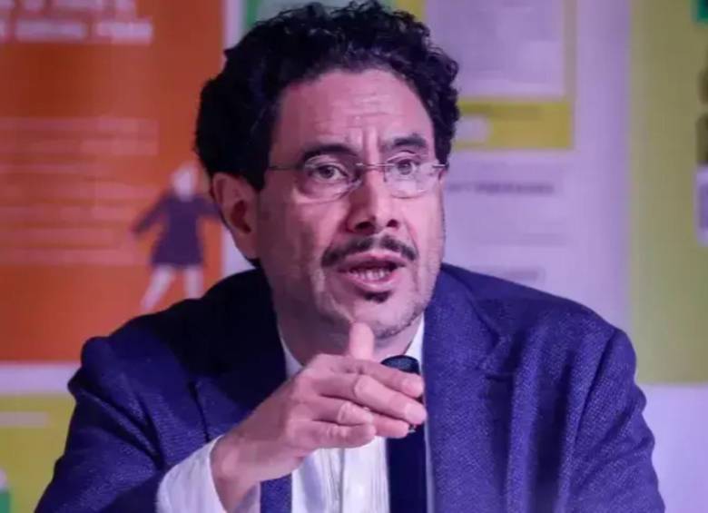 El “Encuentro de Espiritualidades con Iván” se llevó a cabo en el auditorio del Colegio Americano de Bogotá y generó polémica y molestia en los padres de familia. FOTO: Colprensa