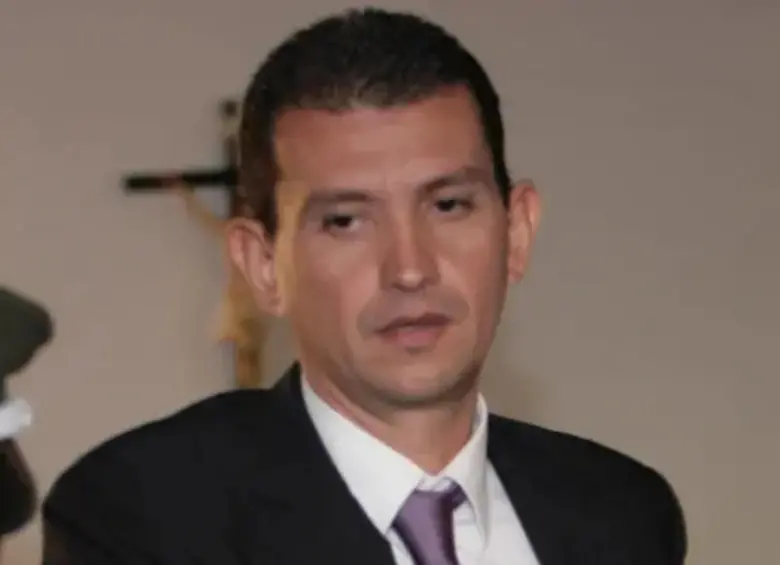 Recientemente, la abogada de Emilio Tapia dice que no hay orden de captura vigente y negó que el contratista esté prófugo de la justicia. FOTO: COLPRENSA.