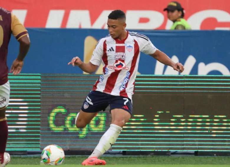 Jordan Barrera en medio de un partido de Junior vs. Tolima. FOTO: COLPRENSA