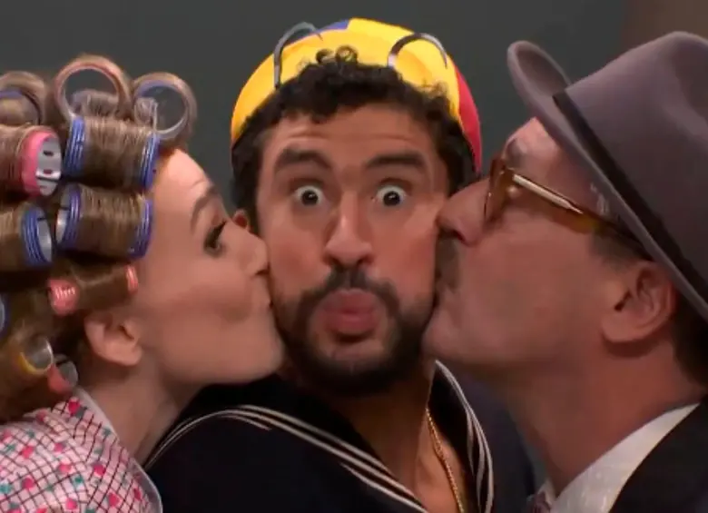 Así lució Bad Bunny interpretando a Quico en el sketch del Chavo del 8 en el más reciente episodio de Saturday Night Live. FOTO: Captura de video @nbcsnl