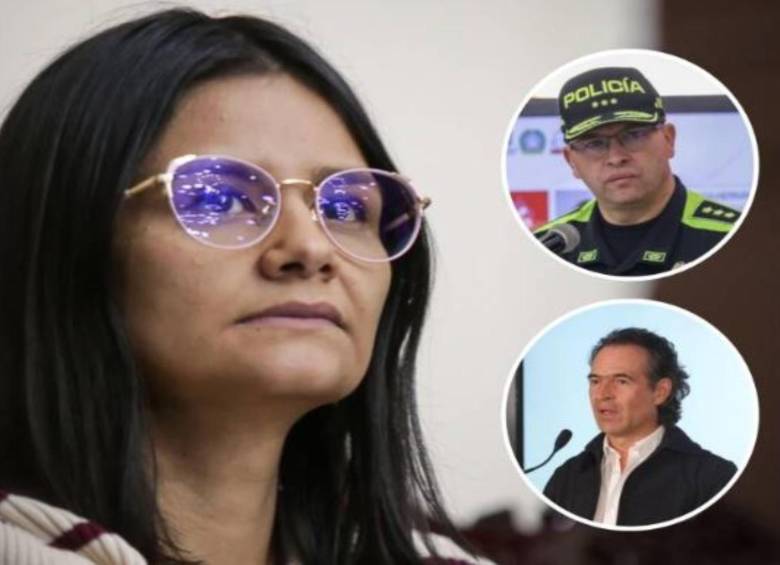 Adelante, el exdirector de la Policía –el general Carlos Triana– y el alcalde Federico Gutiérrez. Atrás, la directora Angie Rodríguez. FOTO: imagen tomada de redes.