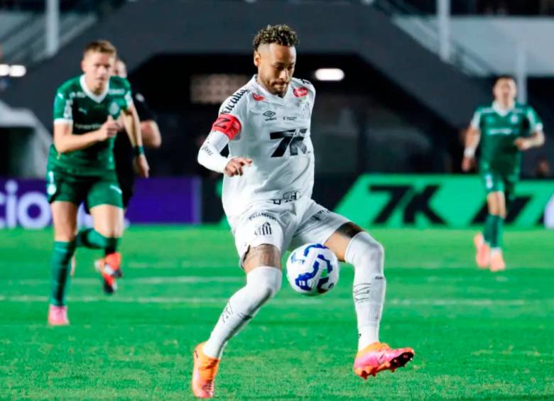 El atacante brasileño Neymar fue una de las figuras del Santos de Brasil esta temporada. Los ayudó a clasificar a la Copa Sudamericana. Foto: Getty