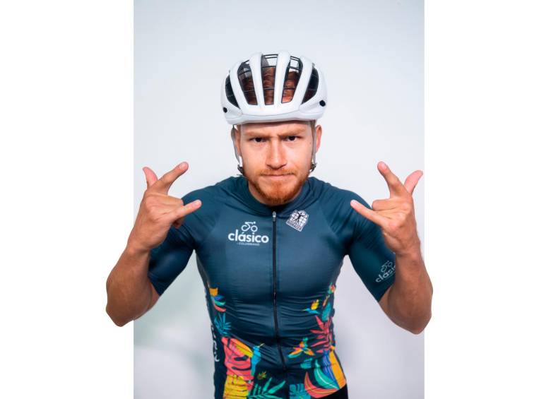 Alejandro Mesa, cumplirá este sábado 25 años. Ya luce con orgullo la jersey del Clásico EC. Estará en el Fondo 110km. FOTO CAMILO SUÁREZ