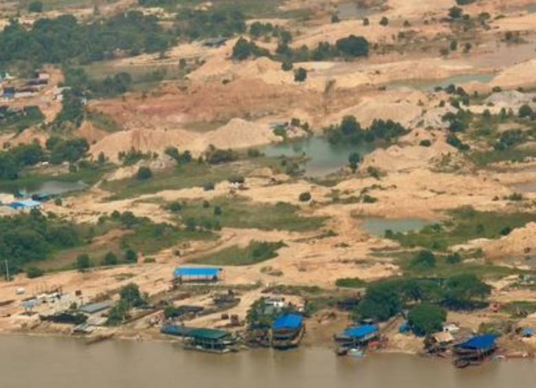 Así luce hoy una zona aledaña al río Nechí por culpa de la degradación de la minería ilegal. FOTO: Cortesía.